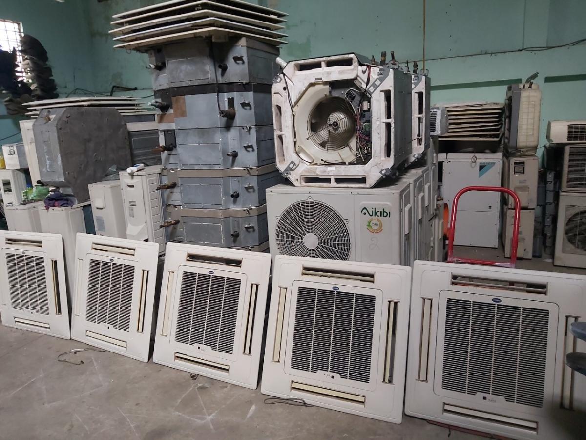 may-lanh-am-tran-cu-daikin may-lanh-am-tran-cu-daikin
